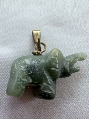 Vintage carved green nephrite jade elephant pendants